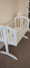 O Baby Sophie swinging crib and mattress.
