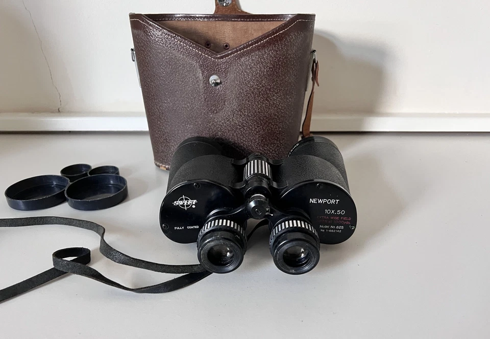 Swift Newport 10x50 Binoculars Model 825 Extra Wide Field + Case Caps Vintage - Image 2 of 4