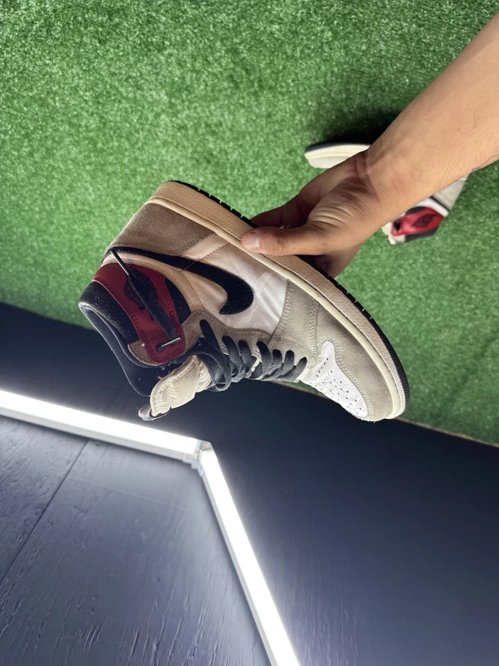 Talla 9.5 - Jordan 1 Retro Alto OG Gris Humo 2020 Foto 4 de 4