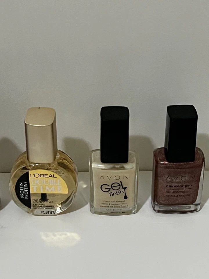 *VINTAGE* Colección de esmaltes de uñas Loreal y 2 Avon. 6 botellas Foto 3 de 4