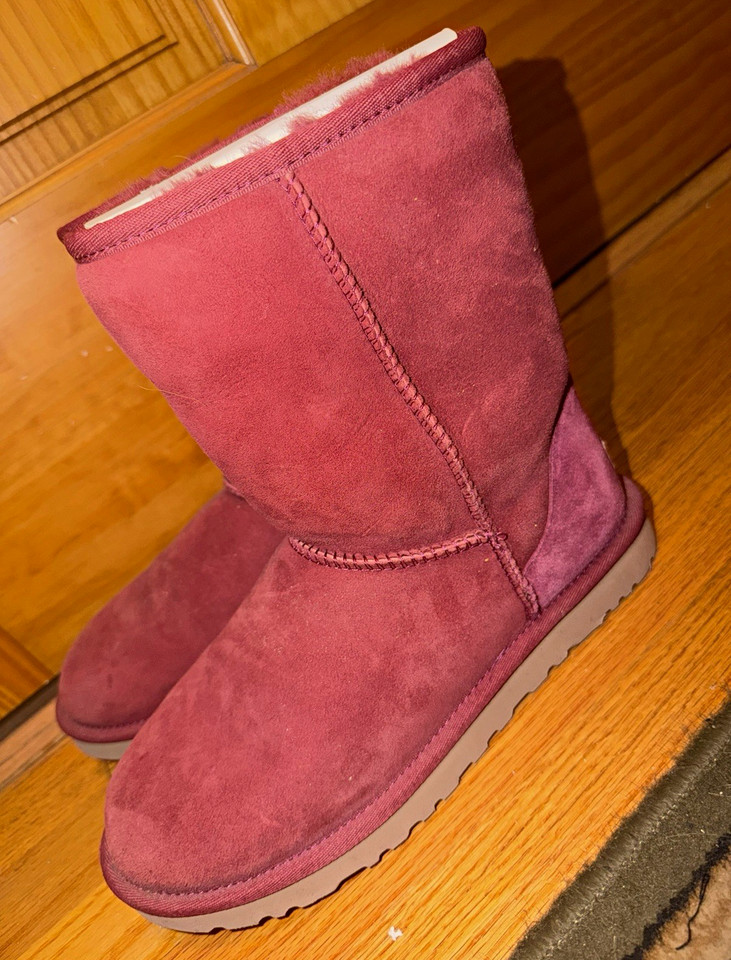 UGG Classic Short Pink Suede Sheepskin Lined Mid-Calf Snow Boots Women US 8