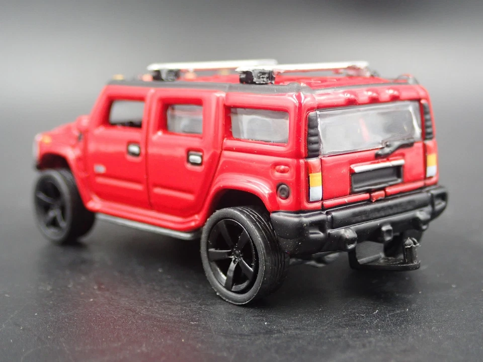2003-2009 HUMMER H2 SUV W/ con Gancio Rosso Raro 1:64 Diorama Scala Modellino - Immagine 4 di 4