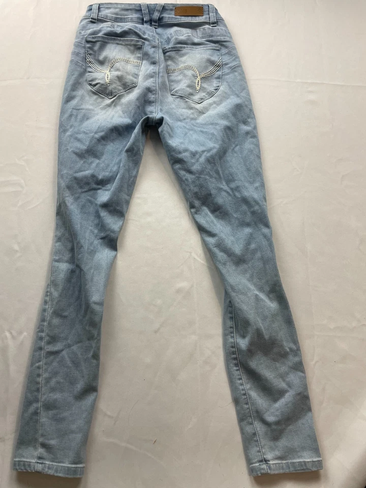 YMI WannaBettaButt High Rise Skinny Jeans Womens 5 Y2K Vintage Denim Distressed - Image 4 of 4