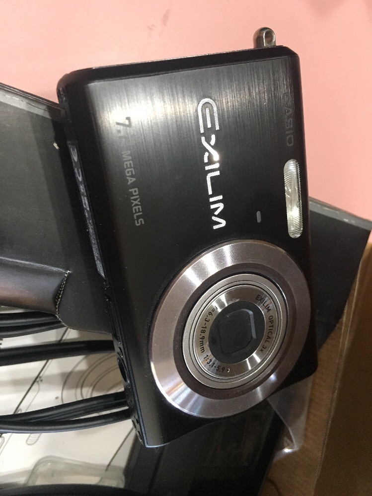 CASIO EXILIM EX-Z70 ブラック Casio Exilim EX-Z70 Digital Camera (Black) EXZ70BKDBB B&H Photo