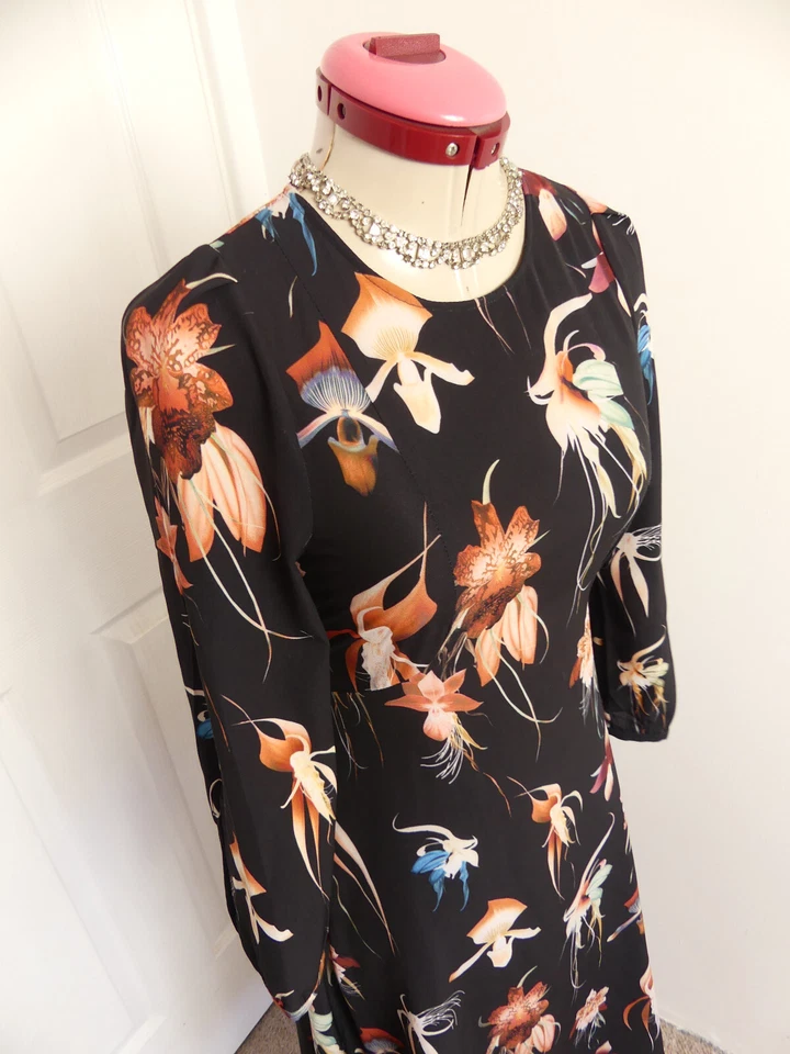 H&M Black Orchid Floral DRESS Size USA 4 Aus 8 Desk to Dinner Party Elegant - image 4 of 4