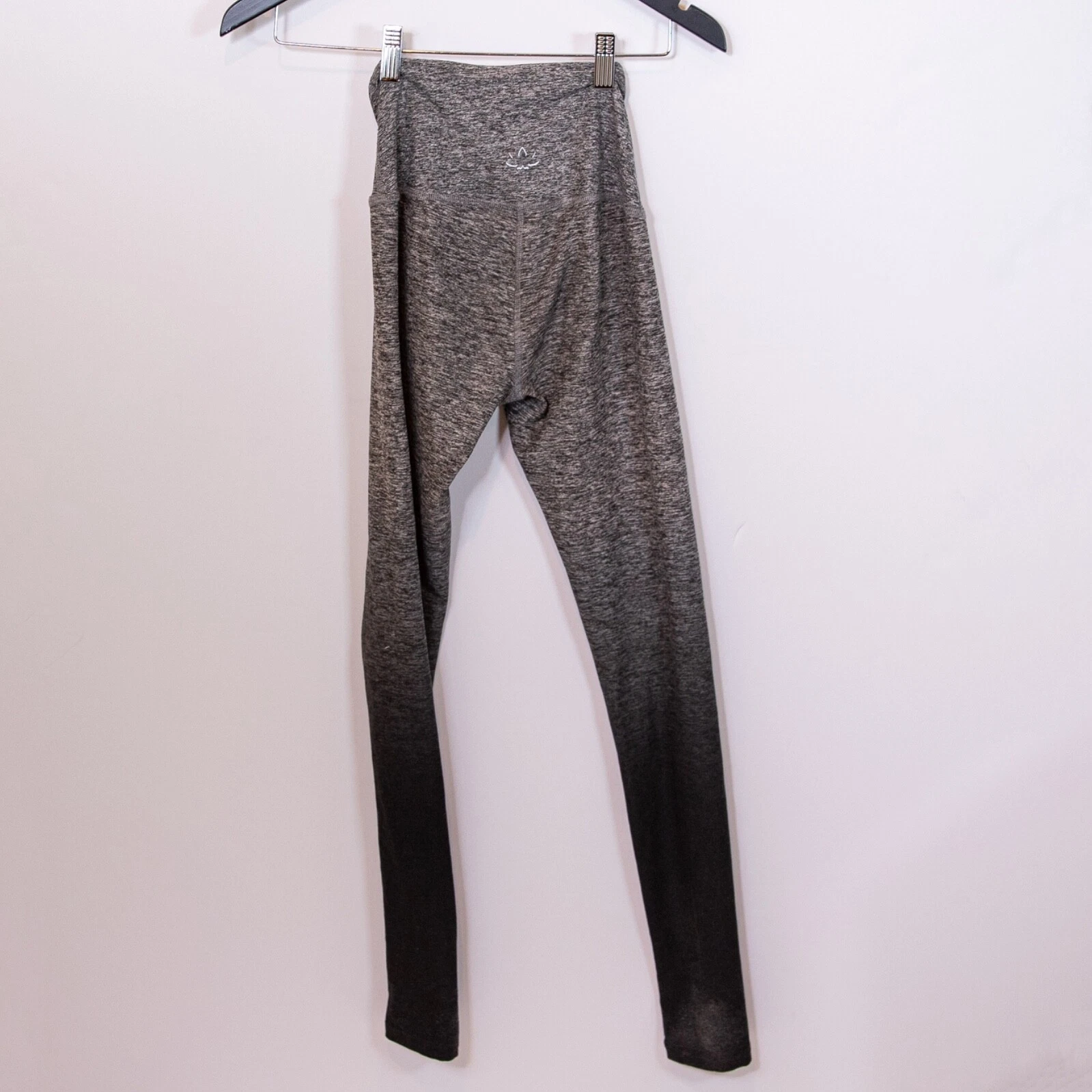 beyond-yoga spacedye black ombre high rise athletic leggings