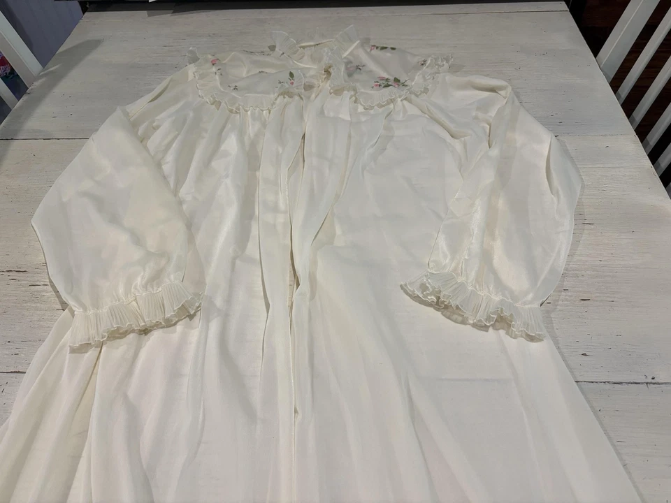 Vintage Rogers run-proof robe Womens Small Sheer Long Floral Embroidered - Image 3 of 4