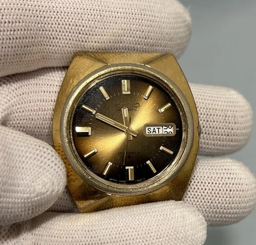 Vintage Seiko 6309-7009 Automatic 17 Jewels Day Date 38mm Gold Tone Case Green S