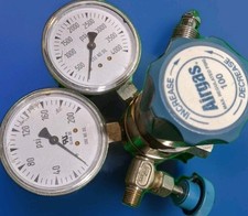AIRGAS Y11-244D STAINLESS REGULATOR MADE IN USA