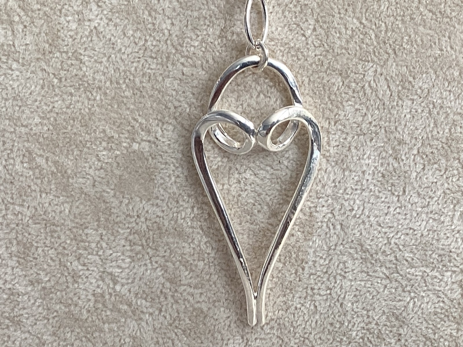 AUTHENTIC SIGNED STERLING SILVER UNIQUE OBLOG HEA… - image 4