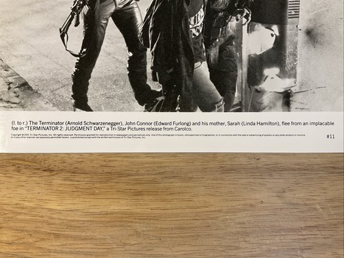 Terminator 2 Judgment Day 1991 Arnold Schwarzenegger foto de prensa original - Imagen 4 de 5