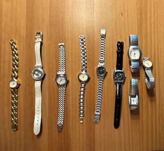 Konvolut Armbanduhren/Damenarmbanduhren mehrere Stück Metall & Lederarmband