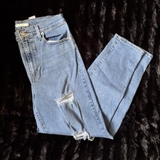 Levi's High-Wasted Mom Jeans Tapered, Light Blue, Size 31