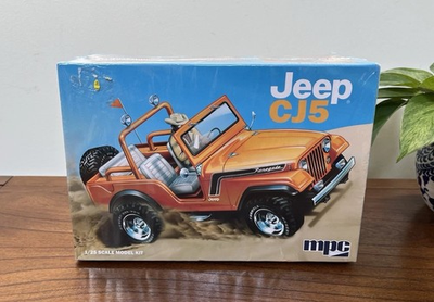 #ad MPC Jeep CJ5 Renegade Plastic Model Kit 1 25 Scale BRAND NEW Still In Wrapper $55.00