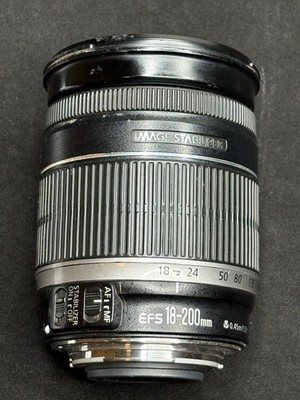 Canon EF-S 18-200mm f3.5-5.6 IS Lens