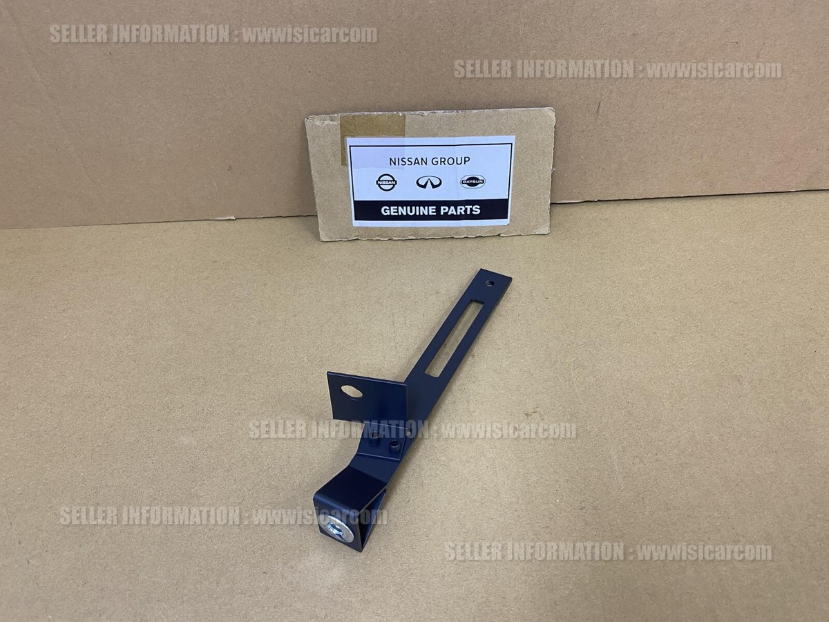 NISSAN GT-R CBA DBA R35 BRACKET FRONT BUMPER LEFT 62042-KB51B ใช่