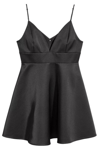 h&m black velvet wrap dress La Pastora Dress