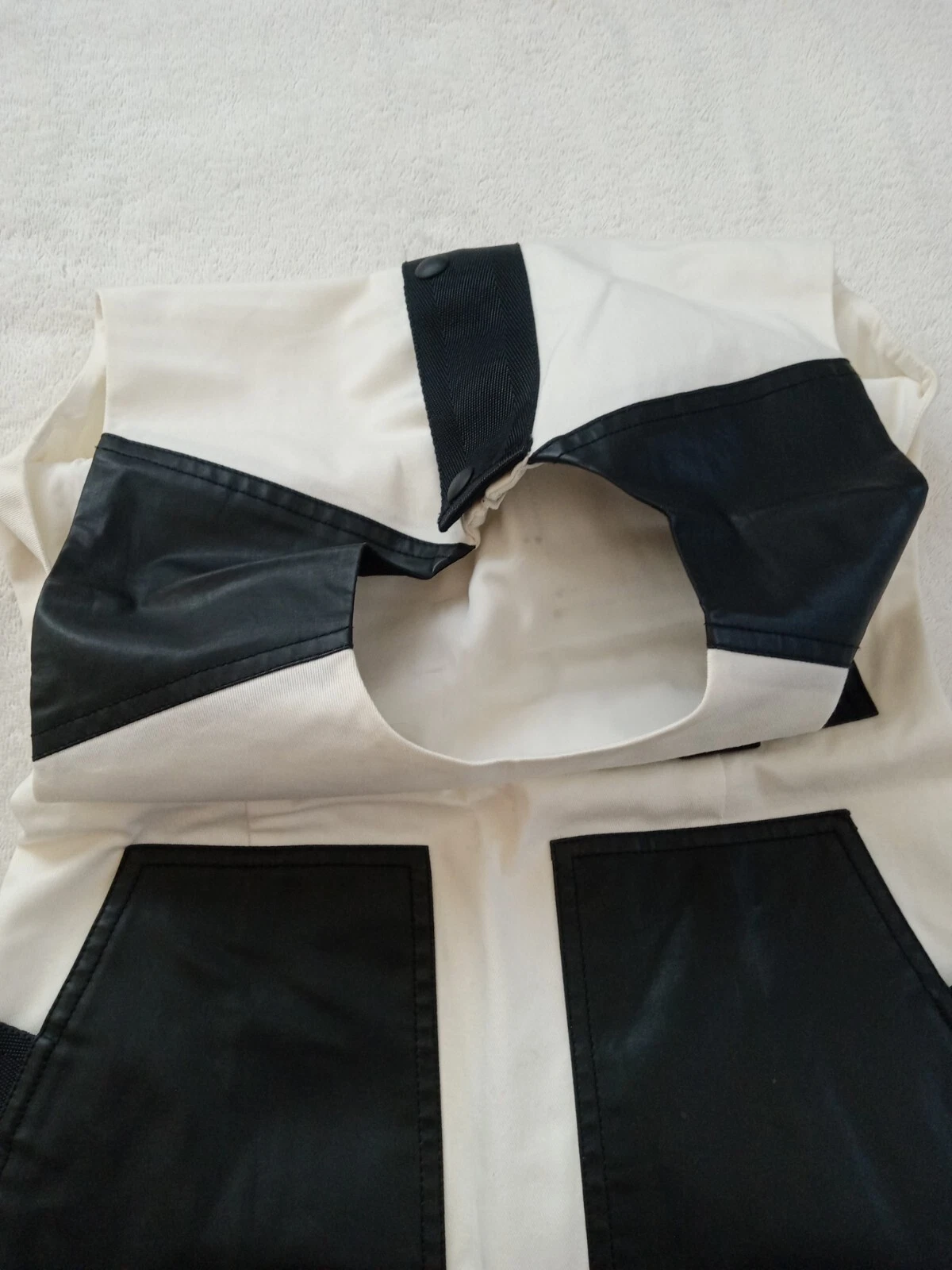 Abito bianco Alexander Wang nero in plea tasca carico taglia 2 esposizione negozio con etichetta