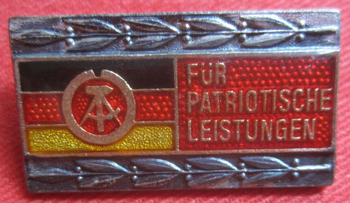 Orig. Konvolut Abzeichen Medaille Pin Badge Nadel DDR Gedenkmünze ab 1980