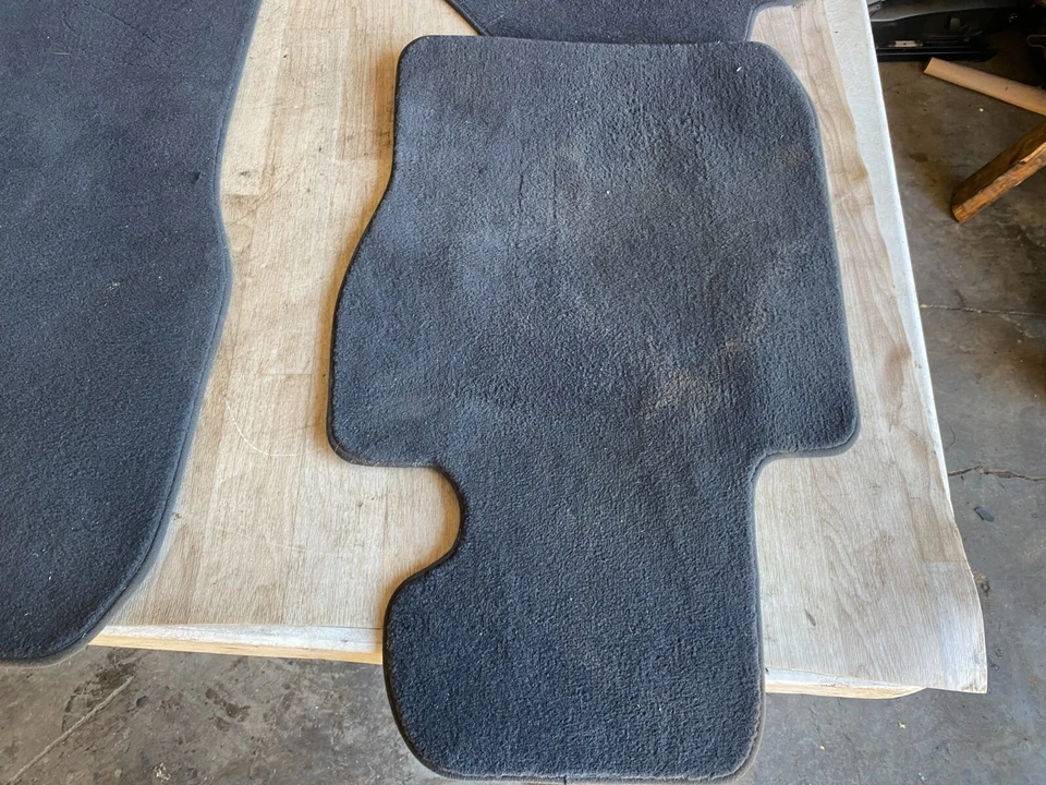 JUEGO ALFOMBRILLA INTERIOR BMW 328XI 335I 330I GT F34 OEM 14-19 ALFOMBRILLA DELANTERA TRASERA Foto 2 de 4