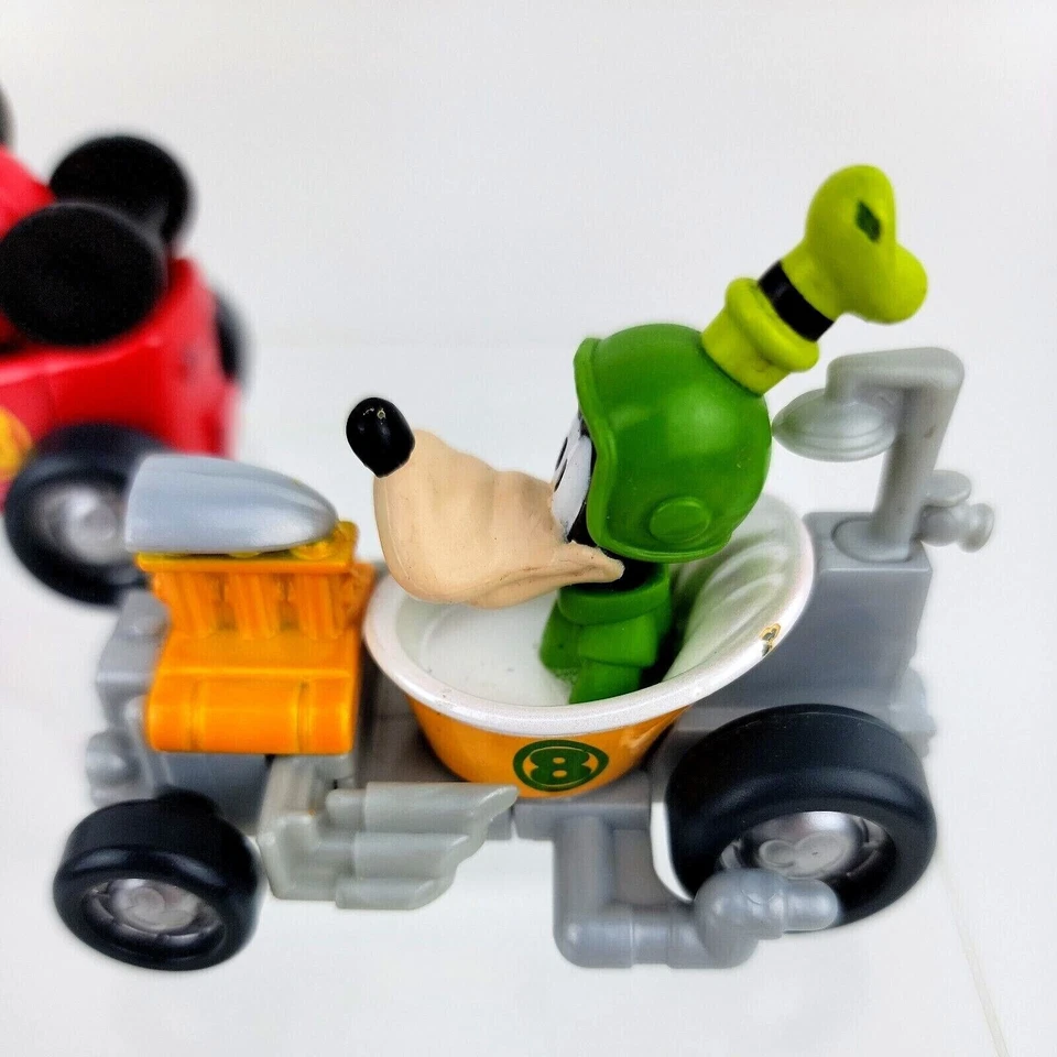 Mickey and The Roadster Racers Diecast Car Lot of 2 GOOFY MICKEY 3 inch DTT63 - Image 4 of 4