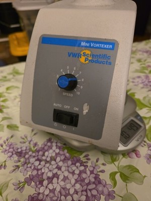 VWR Standard Mini Vortexer VM-3000   945300 / 58816-121