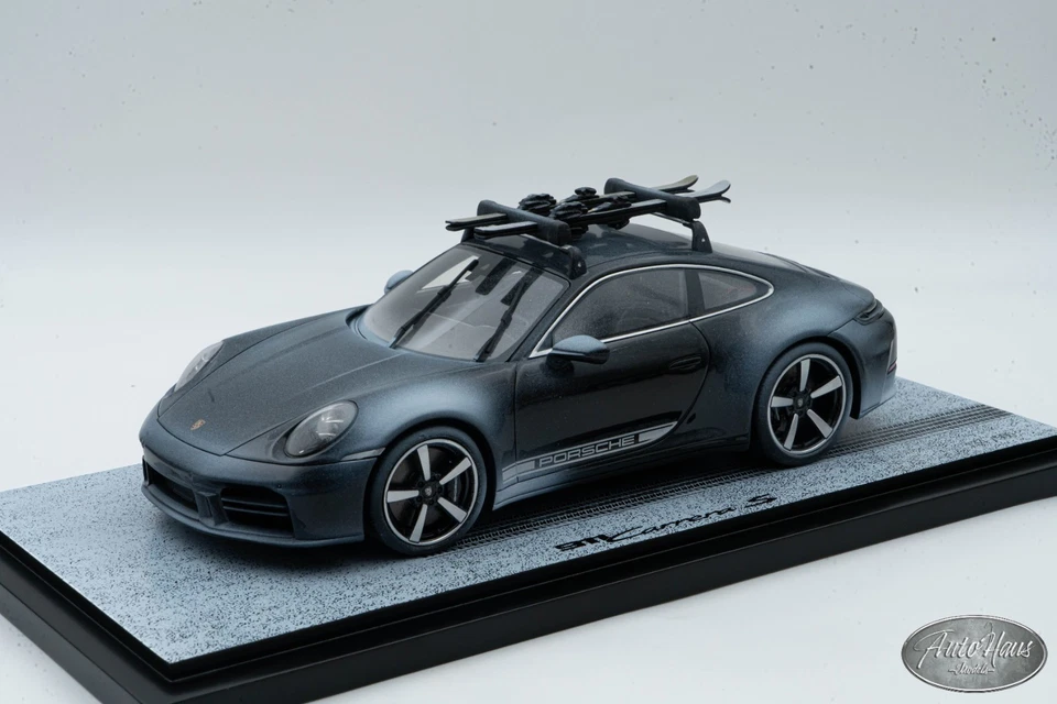 1/18 Spark Porsche 911 (992) Carrera S Black Snow Edition 🤝 OPEN FOR TRADE🤝 - Image 2 of 4