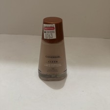COVERGIRL Clean Normal Skin Liquid Foundation 130 Classic Beige Sealed New