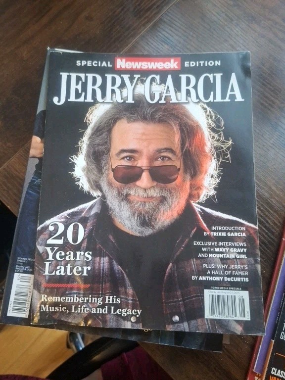 Jerry Garcia Newsweek Special Edition August 2015 20 Years Later Music Life 