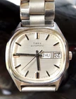 TIMEX  MENS NEAR MINT ORIGINAL  NOT RE-ISSUE 1980'S  E-LINE DATE 34 MM NEW STRAP