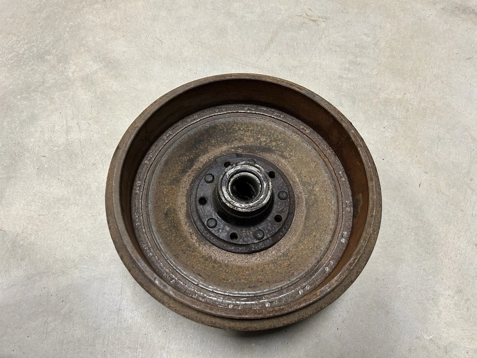 55 Chrysler 300 New Yorker Windsor 1955 tambor de freno delantero izquierdo Foto 2 de 3