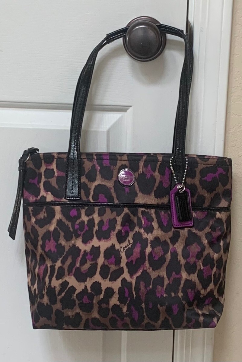 NWT Coach Signature Stripe Ocelot Leopard Print Tote F25282 NWT Coach Signature Stripe Ocelot Leopard Print Tote F25282