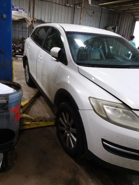 Passenger Right Cylinder Head 3.7L Fits 08-15 MAZDA CX-9 1985628 - Image 3 of 4