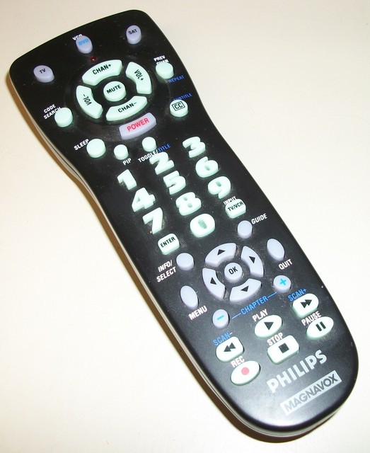 Original Philips Magnavox CL010 Universal Remote Control For Sale