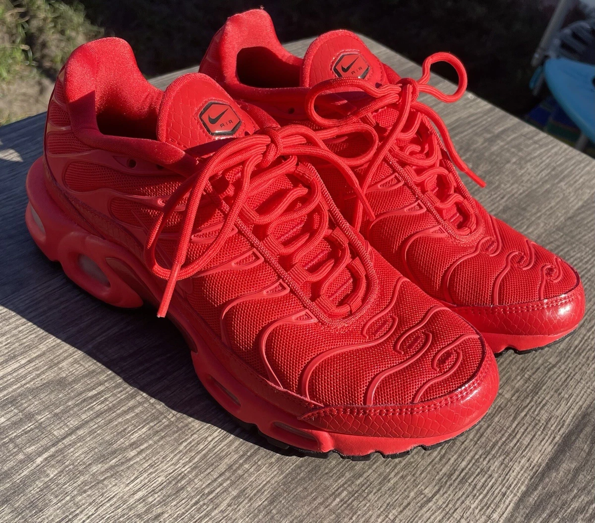 Air max hotsell plus light crimson