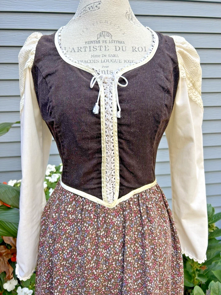 Vintage GUNNE SAX Midi Prairie Dress Corduroy Bust Floral Print Lace Pockets 13 - Image 2 of 4