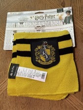 Official Wizarding World of Harry Potter Scarf - Hufflepuff -by Disguise NWT
