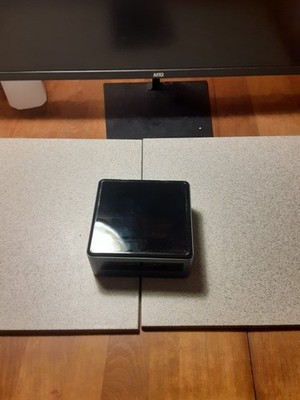 Intel NUC 10 Performance Mini PC  Core i3-10110U Barebones Project no ram/ssd/ac