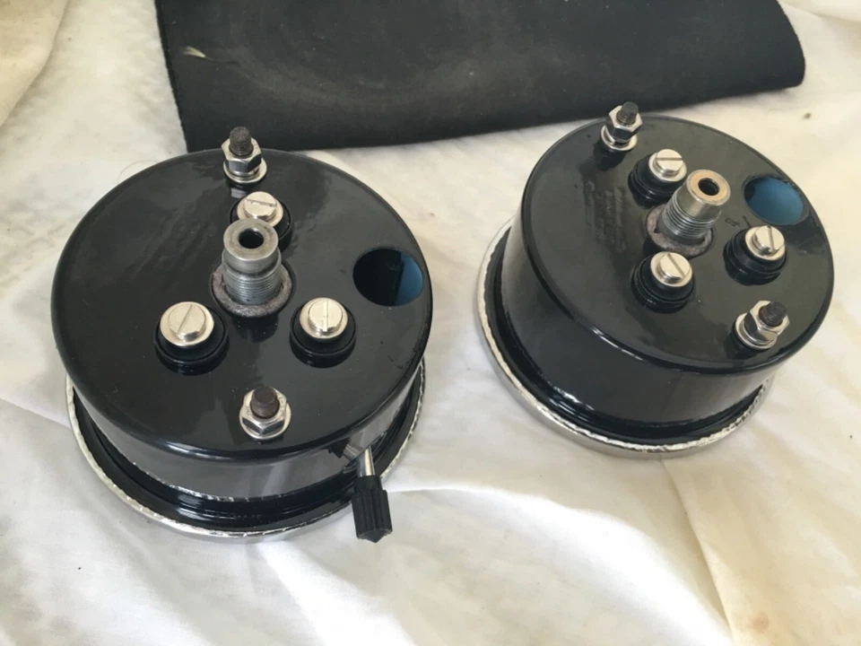 Velocímetro y tacómetro Smiths BSA 120 MPH 1965-1966 A65 y 1965-1969 A50 y B44 Foto 4 de 4