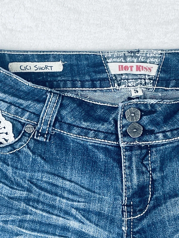 Hot Kiss Shorts Size 5 Blue Denim Cutoffs Y2K Low Rise Crochet Lace Cottagecore - Image 2 of 4