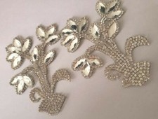 CraftbuddyUS IDM18CL 2pcs 8 x 9cm Clear Diamante Flowers Hotfix Iron on Applique