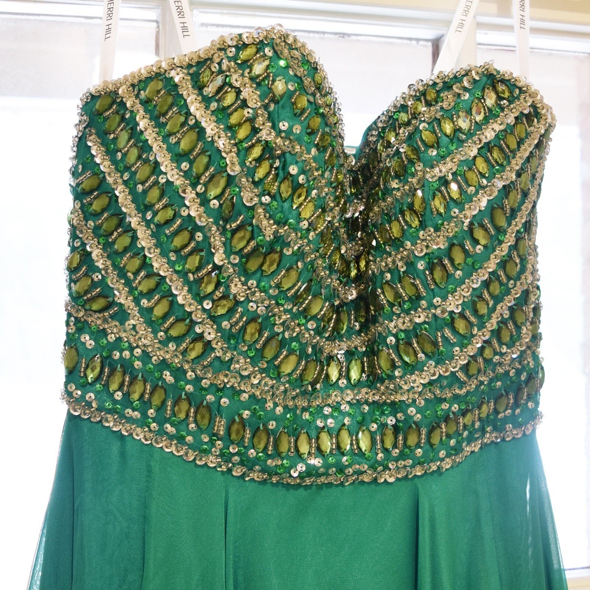 SHERRI HILL Emerald Jeweled Embellished Long Strapless Chiffon Dress Prom SIZE 0 | eBay SHERRI HILL Emerald Jeweled Embellished Long Strapless Chiffon Dress Prom SIZE 0 | eBay