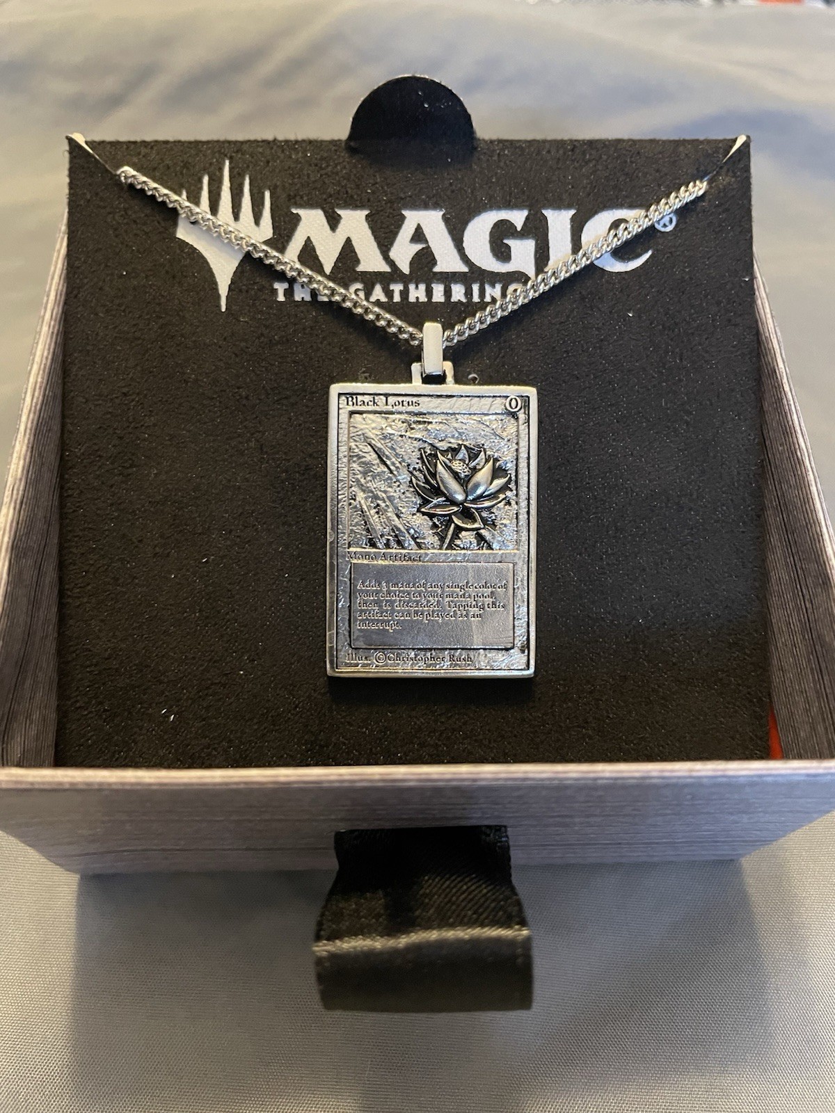 RockLove X Magic: The Gathering Black Lotus 925 Pendant Necklace Limited 78/1000 view 7