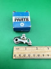 Chrysler Dodge Plymouth Mopar NOS Contact Set 2098244 Points 1962-1972 6 Cyl V8