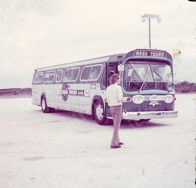 sl18  Slide 1972 NASA Tour Bus at Apollo 17 Pad 389a