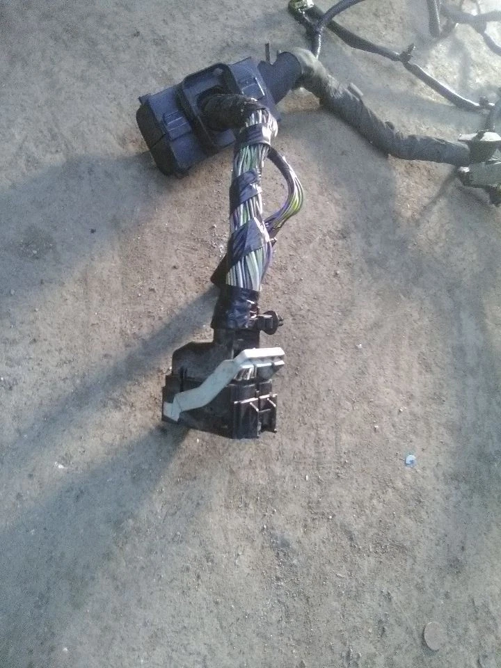 Arnés de cables del motor Ford Explorer 2019 3,7 litros Foto 4 de 4