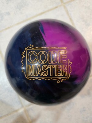 STORM CODE MASTER BOWLING BALL / 15# / USED