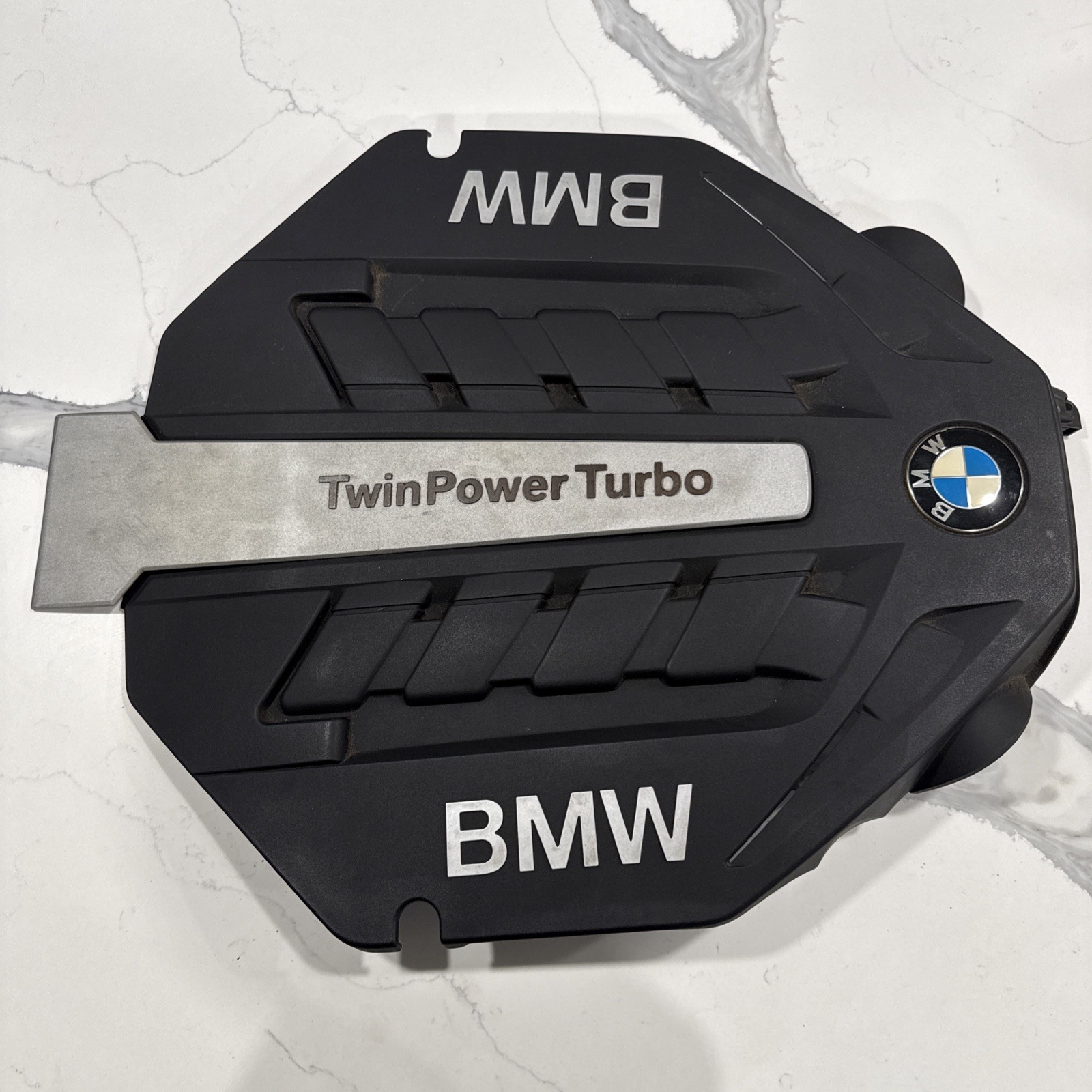 2009-2015 BMW 750LI F02 LCI - Engine Cover 7577456