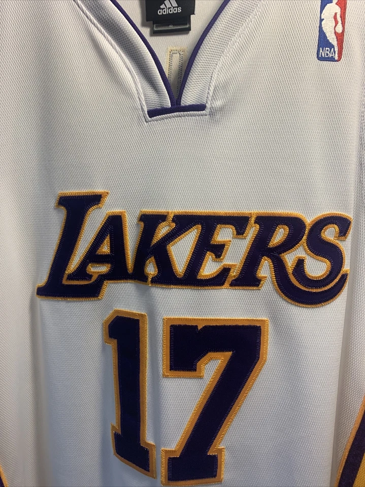 Camiseta Adidas Auténtica Andrew Bynum Lakers 40 L Mitchell Nike Dennis Schröder Foto 2 de 4