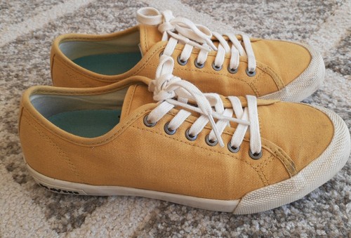 seavees canvas sneaker